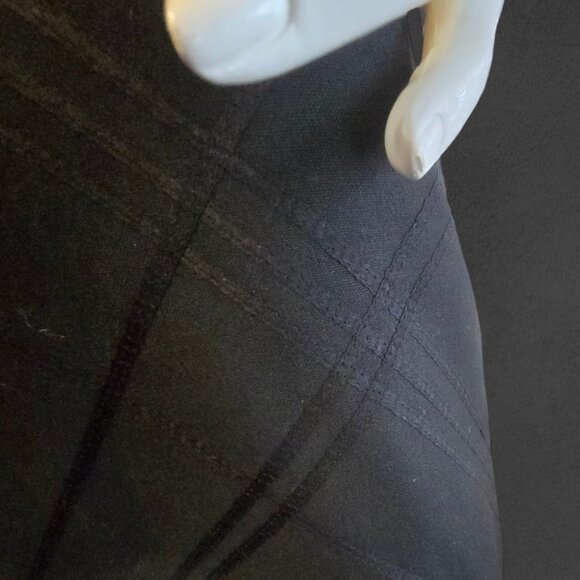 ANN TAYLOR Petite Black A-Line Skirt  sz 8P - Picture 3 of 6